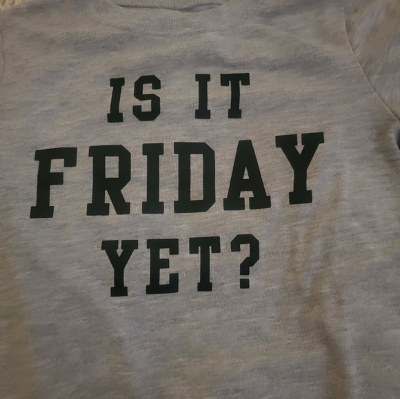 Carter's "Is it Friday yet?" Boy's t-shirt sz.6 - Picture 4 of 4